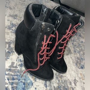 Women’s heeled boots